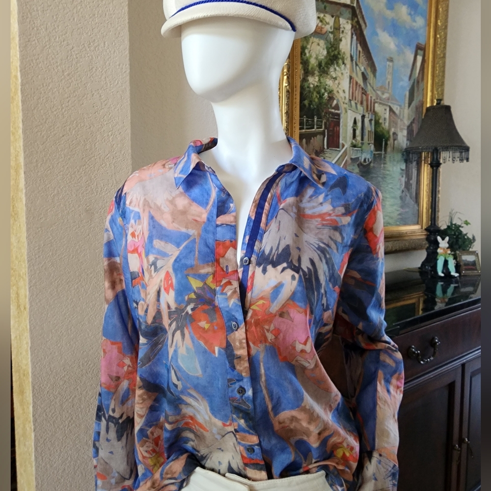 EUC-Colorful Abstract Button-Up Shirt!!💙🌺🌞